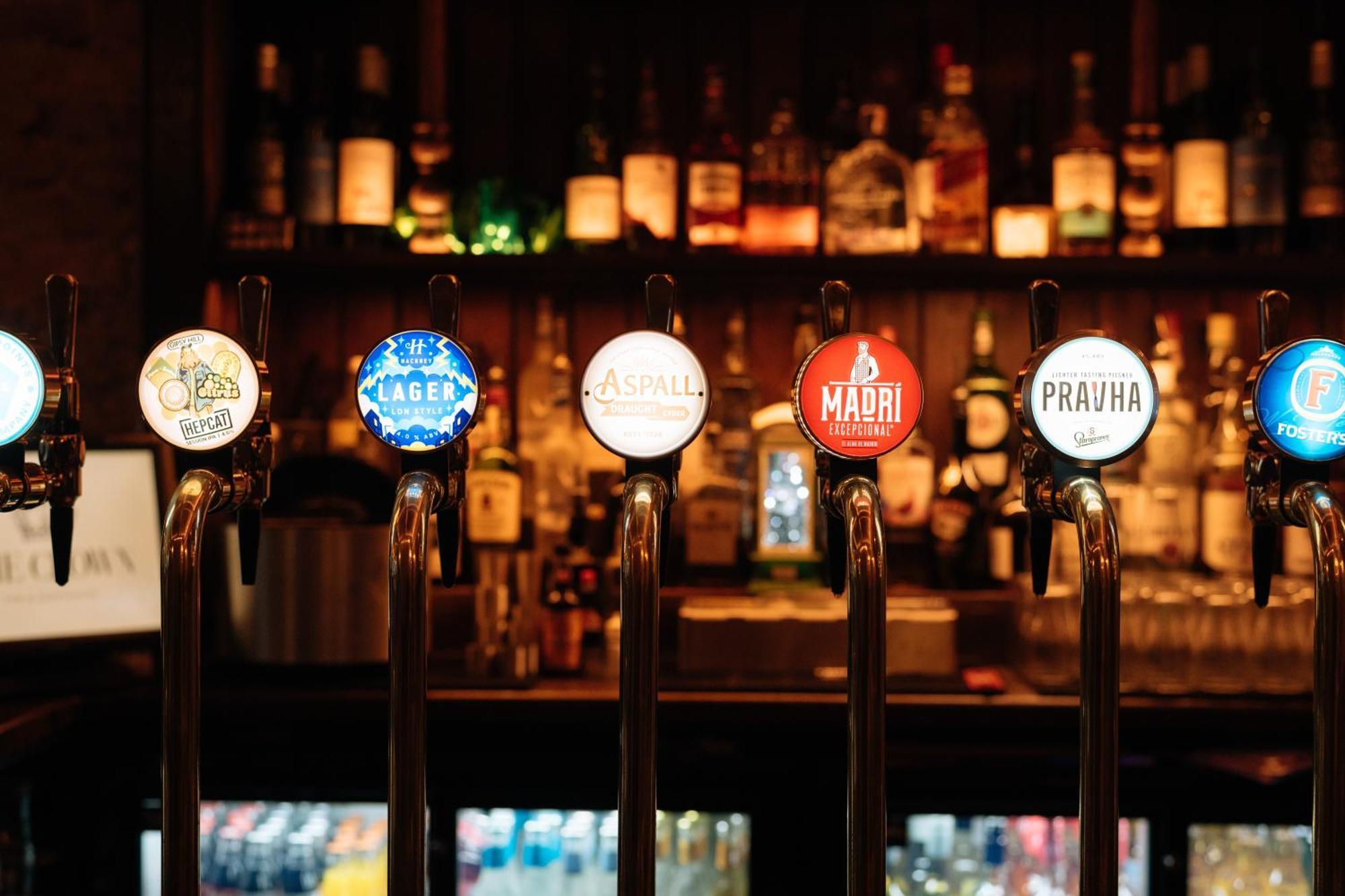 The Crown Pub & Guesthouse London Exterior photo