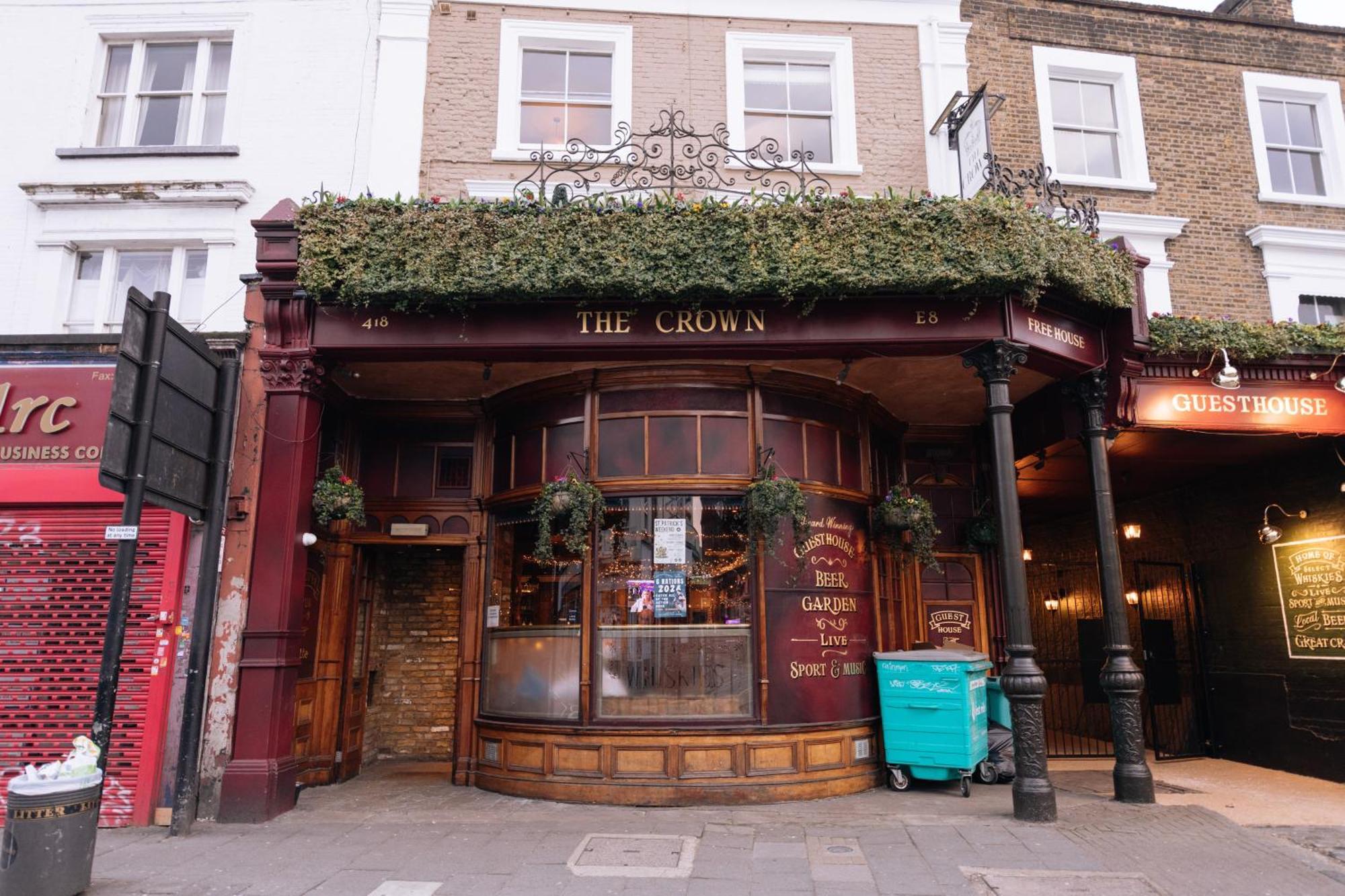 The Crown Pub & Guesthouse London Exterior photo