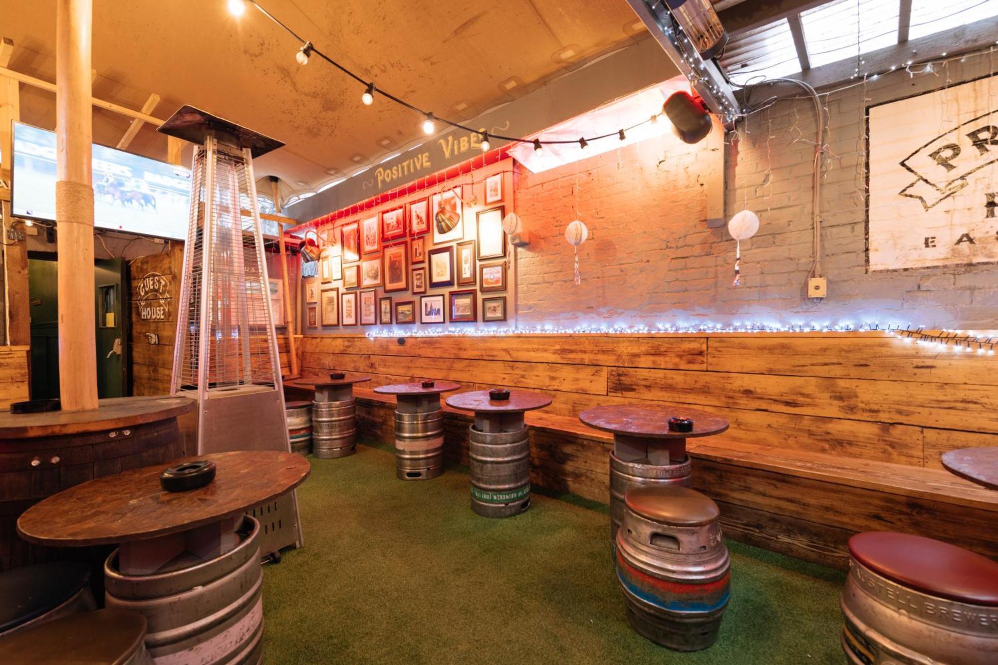 The Crown Pub & Guesthouse London Exterior photo