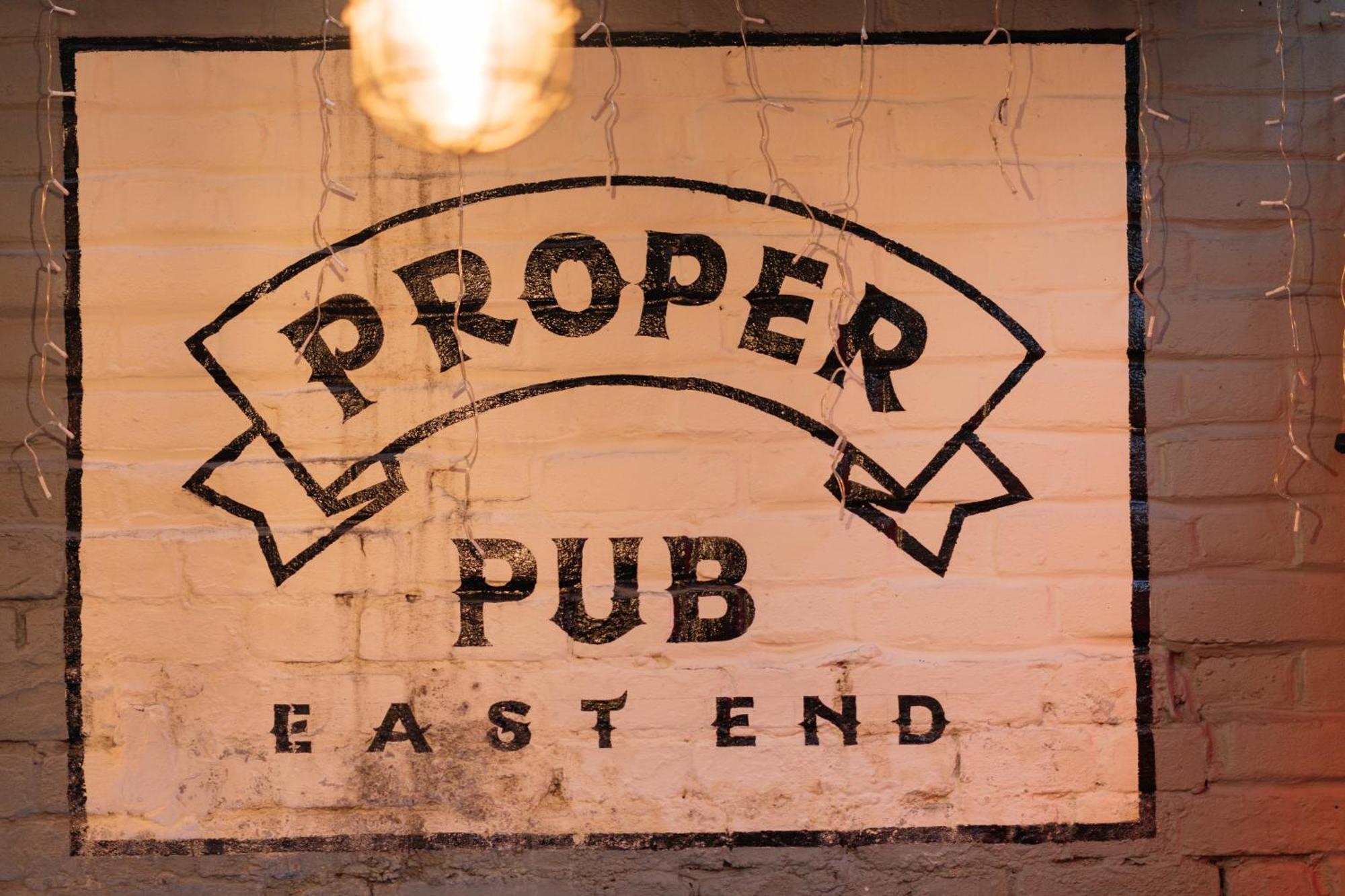 The Crown Pub & Guesthouse London Exterior photo