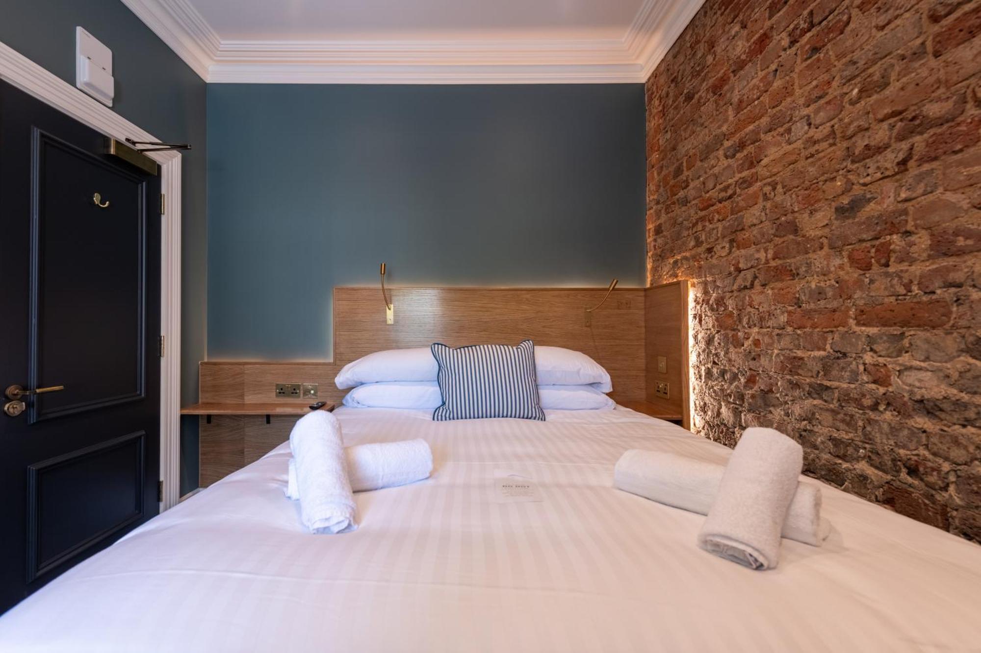 The Crown Pub & Guesthouse London Exterior photo